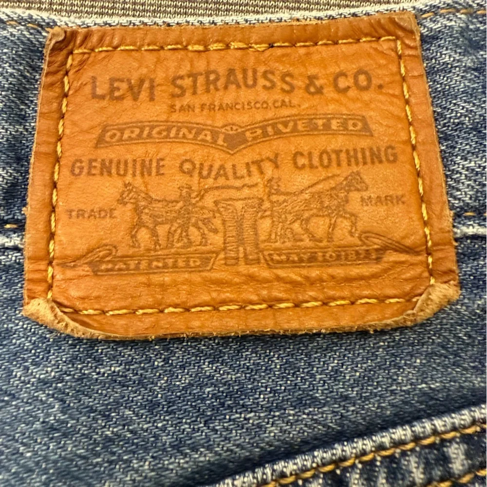 Women’s Vintage Levi’s “Dad Jeans” Style #5096, Leather Patch, Big E Size 28 - Picture 6 of 10
